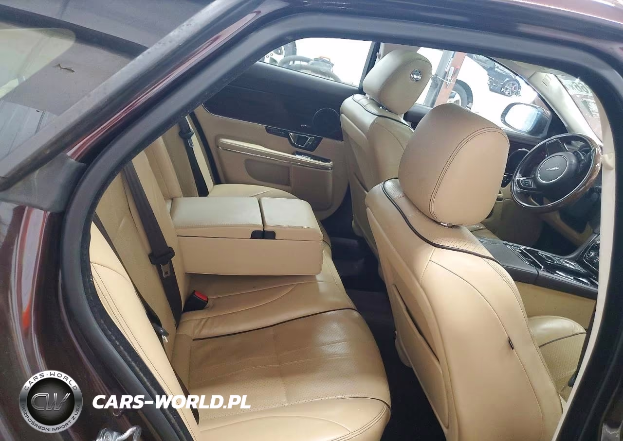2016 Jaguar Xj VIN:SAJWJ1CD0G8V94579 - 10