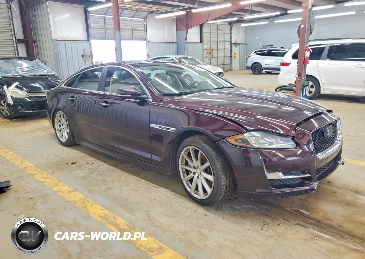 2016 Jaguar Xj VIN:SAJWJ1CD0G8V94579 - 4
