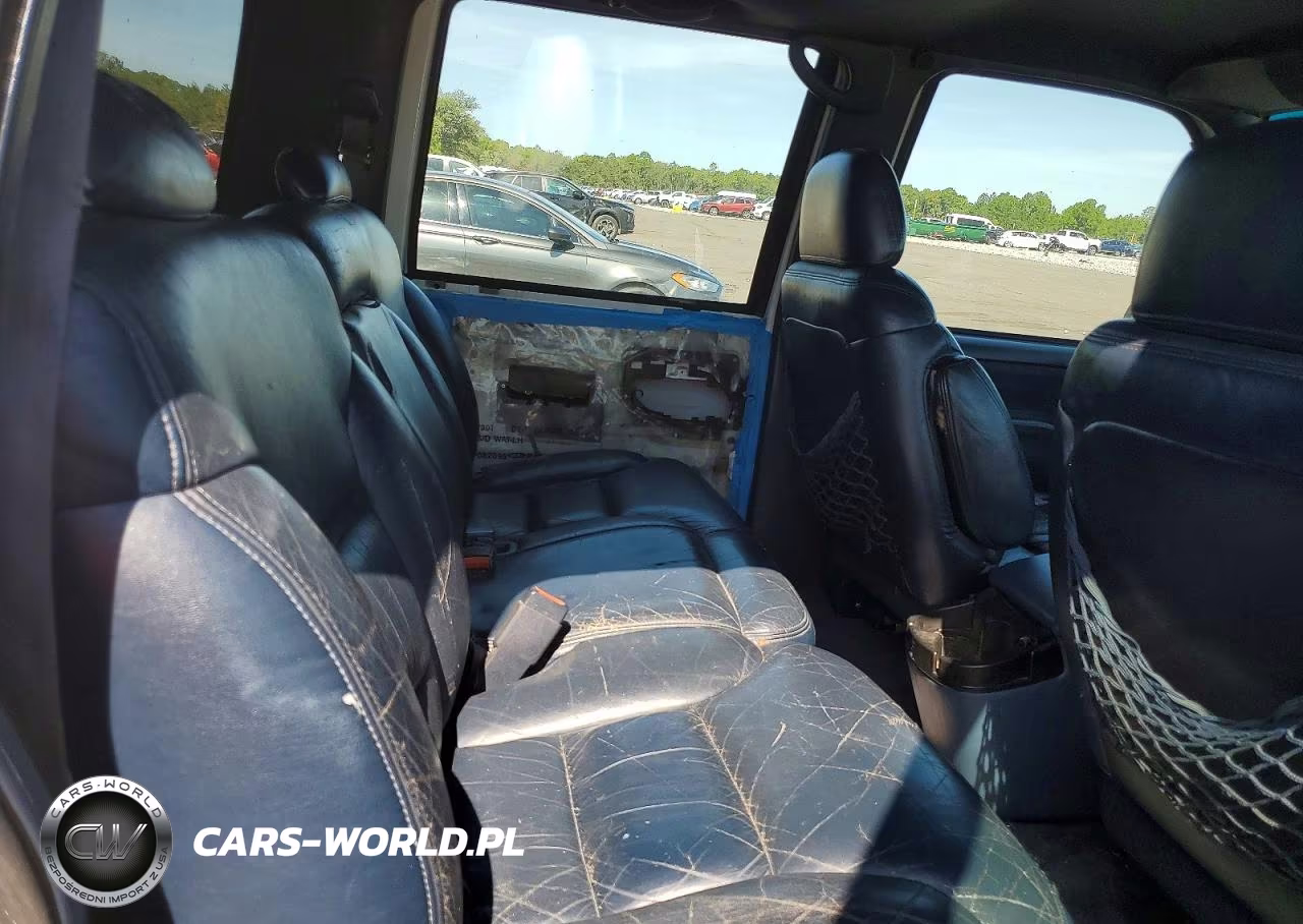1995 Chevrolet Suburban K1500 VIN:1GNFK16K9SJ437048 - 11