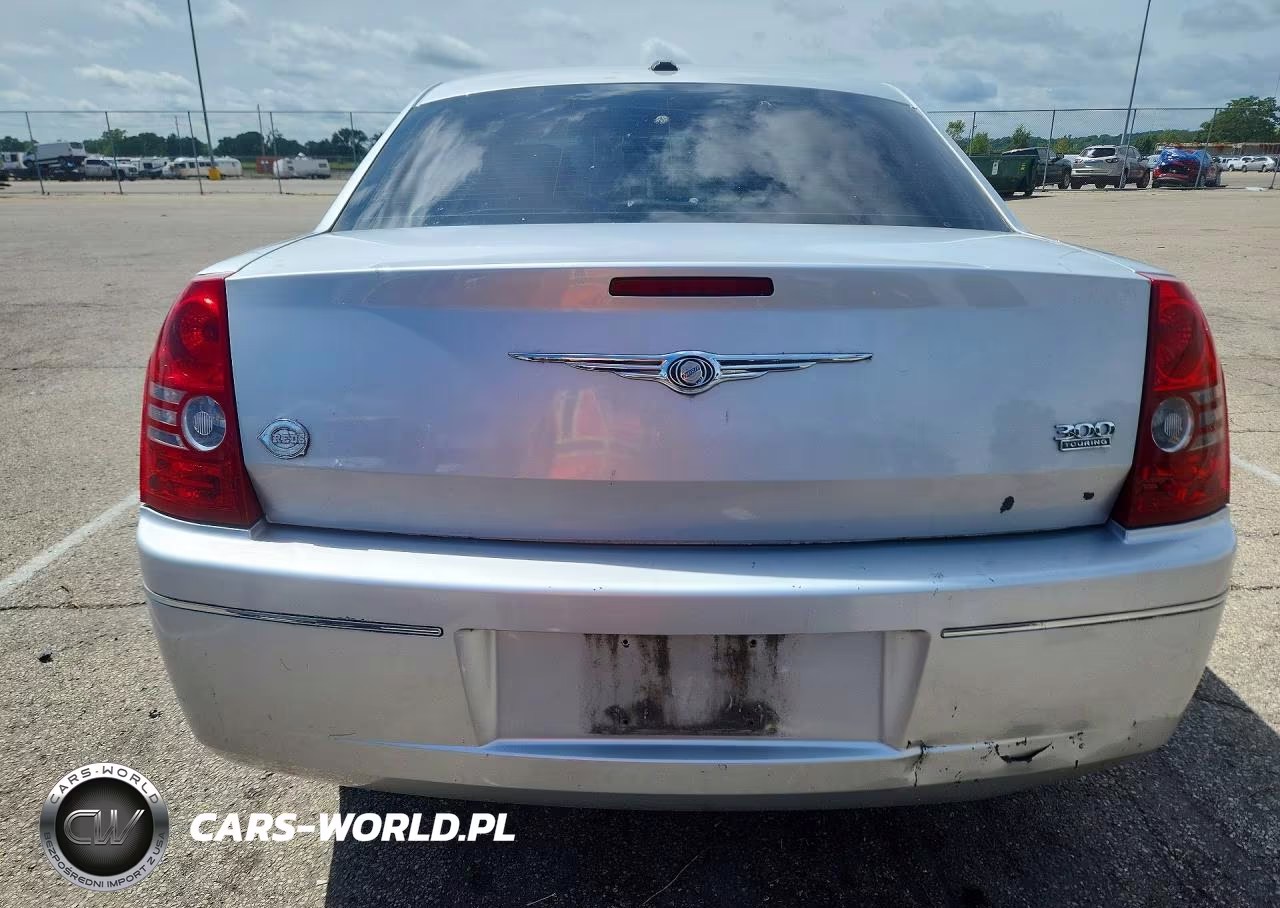 2010 Chrysler 300 Touring VIN:2C3CA5CV3AH284627 - 6