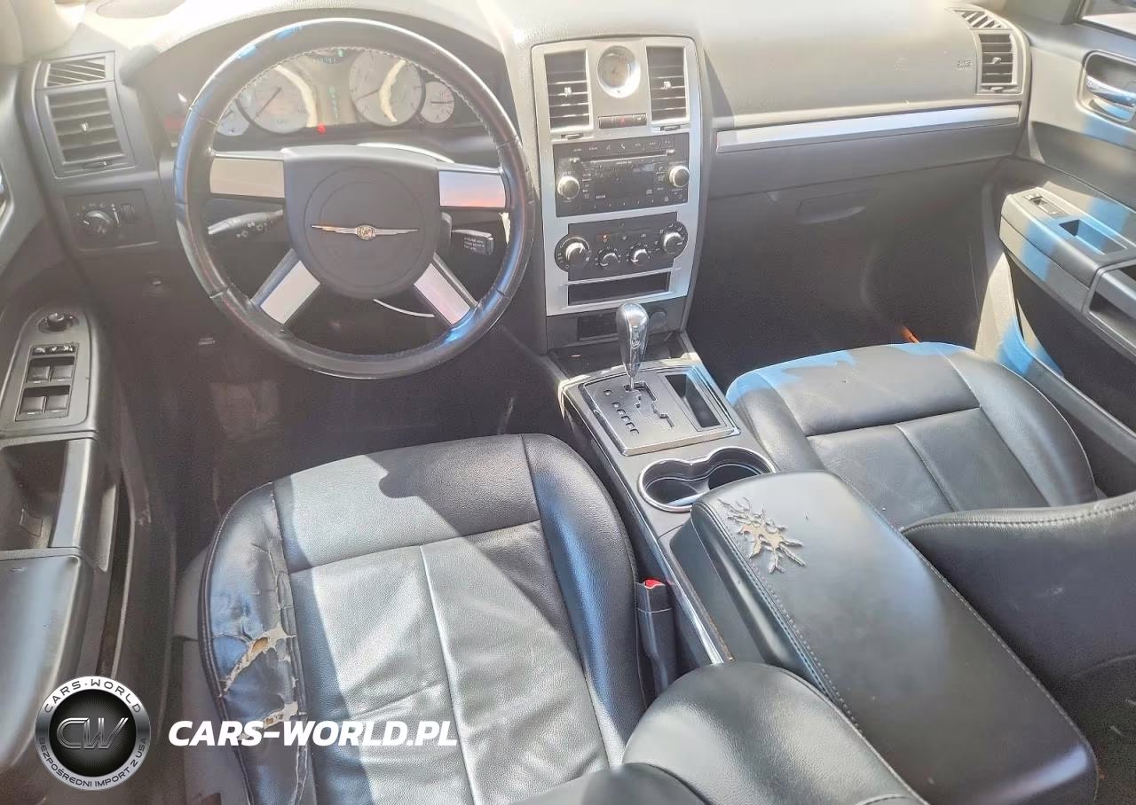 2010 Chrysler 300 Touring VIN:2C3CA5CV3AH284627 - 8