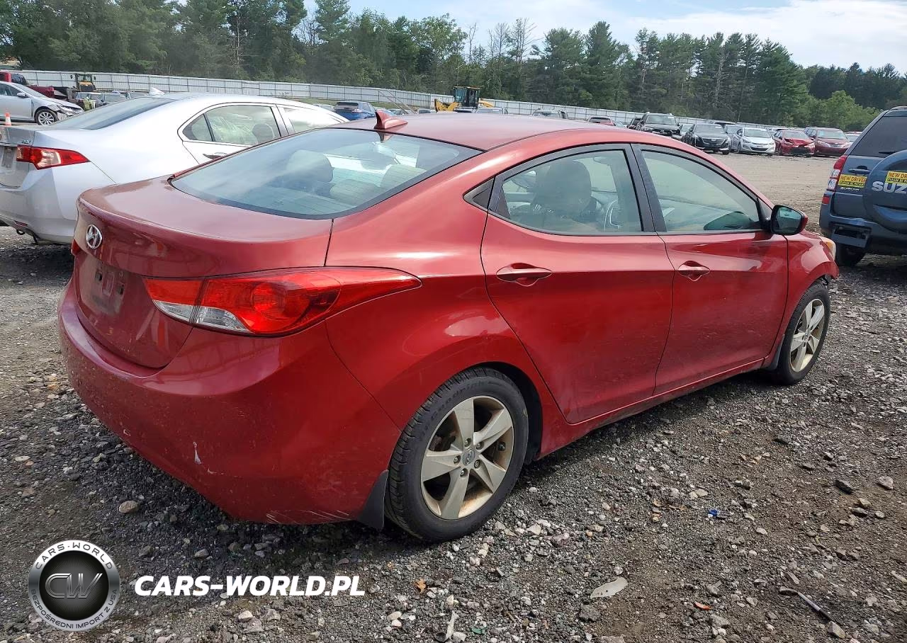 2013 Hyundai Elantra Gls VIN:KMHDH4AE2DU600749 - 3