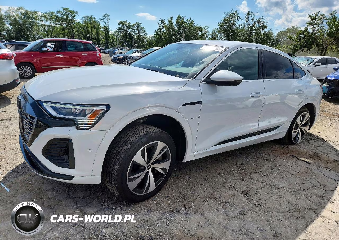 2024 Audi Q8 E-Tron Sportback Premium Plus VIN:WA1CAAGE1RB029472 - 1