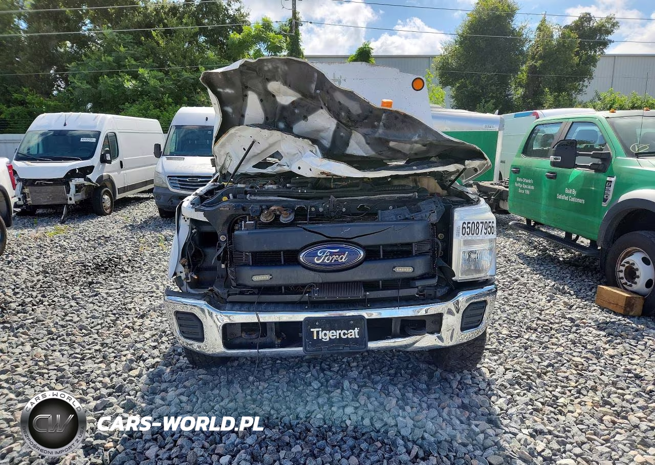 2011 Ford F350 Super Duty VIN:1FDRF3HT7BEB26735 - 5