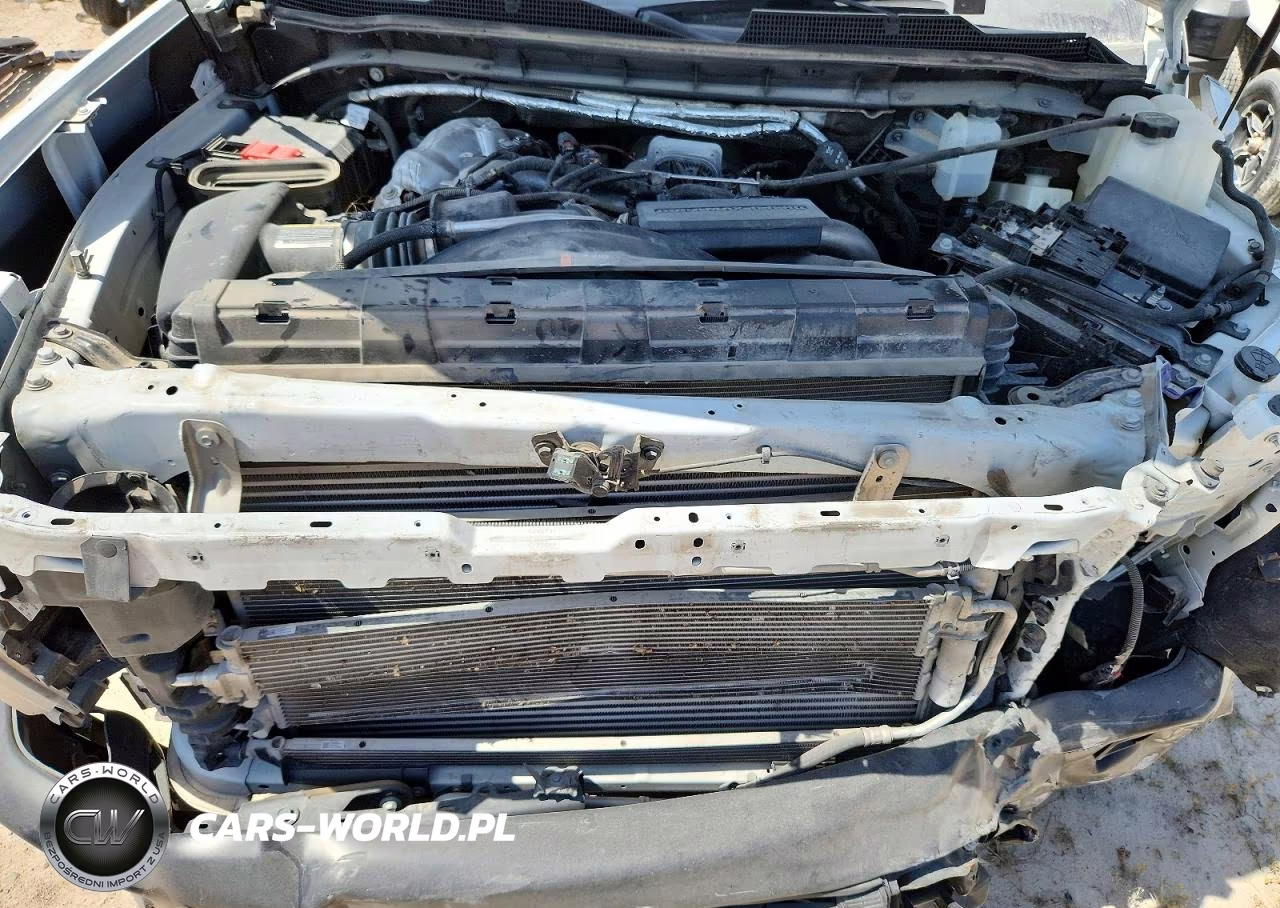 2025 Chevrolet Silverado C3500 VIN:1GB3AREY7SF109878 - 11