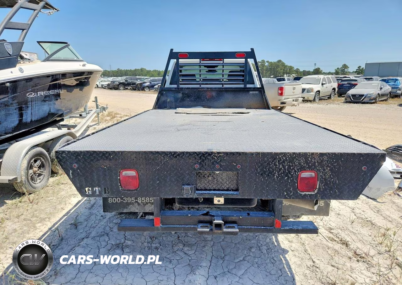 2025 Chevrolet Silverado C3500 VIN:1GB3AREY7SF109878 - 6