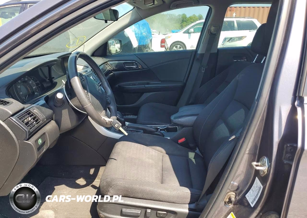 2015 Honda Accord Sport VIN:1HGCR2F51FA087171 - 7
