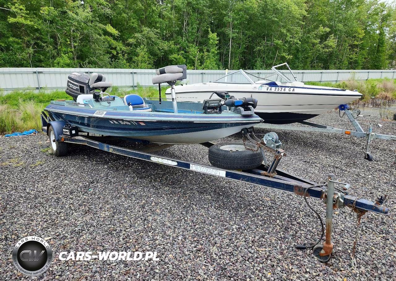 1988 Winns Boat