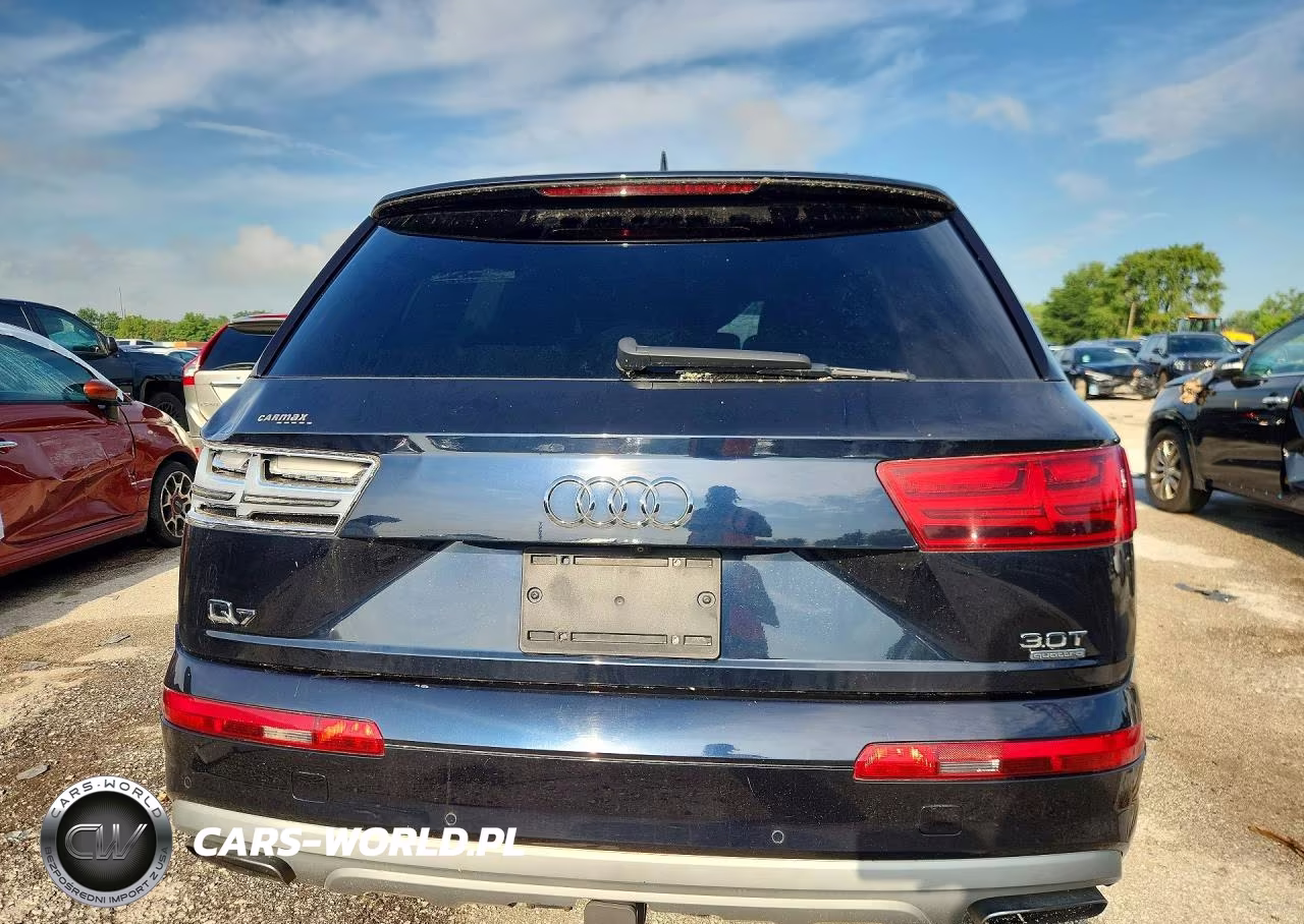 2017 Audi Q7 Premium Plus VIN:WA1LAAF71HD005341 - 6