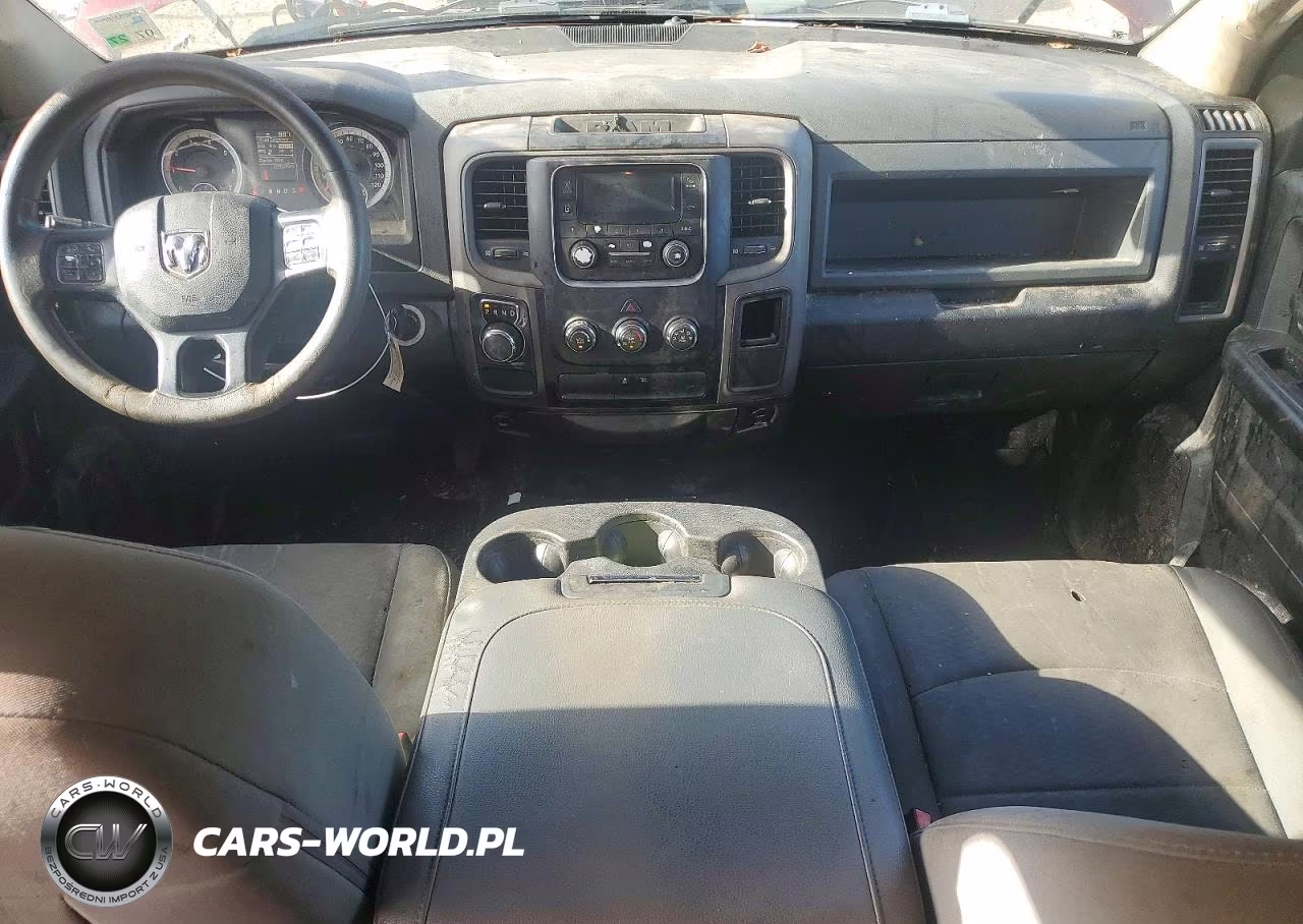 2019 Ram 1500 Classic Tradesman VIN:1C6RR6FG8KS628813 - 8