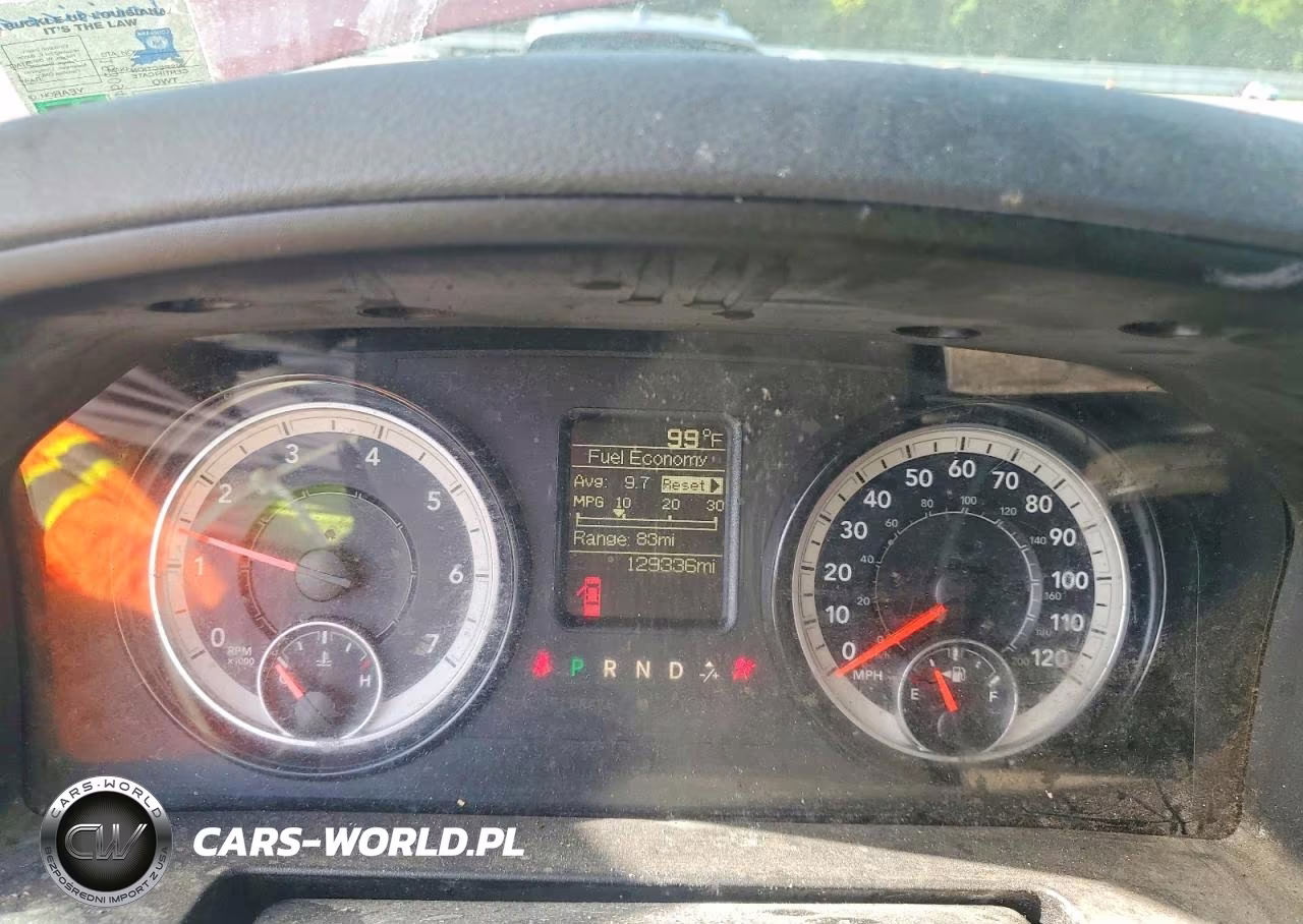 2019 Ram 1500 Classic Tradesman VIN:1C6RR6FG8KS628813 - 9