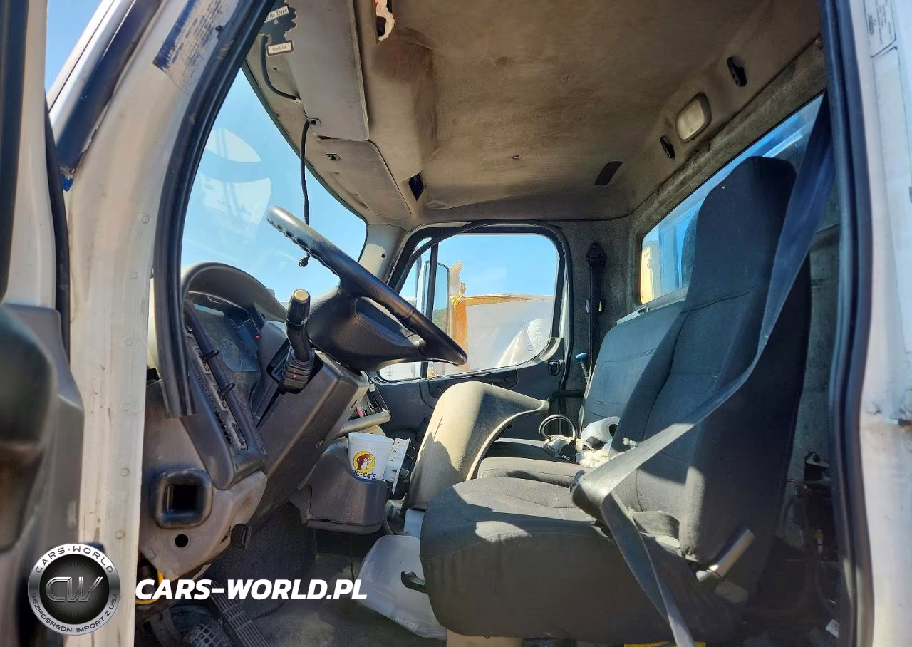 2012 Freightliner Business Class M2 Refuse Truck VIN:1FVACXBS6CHBK4239 - 7