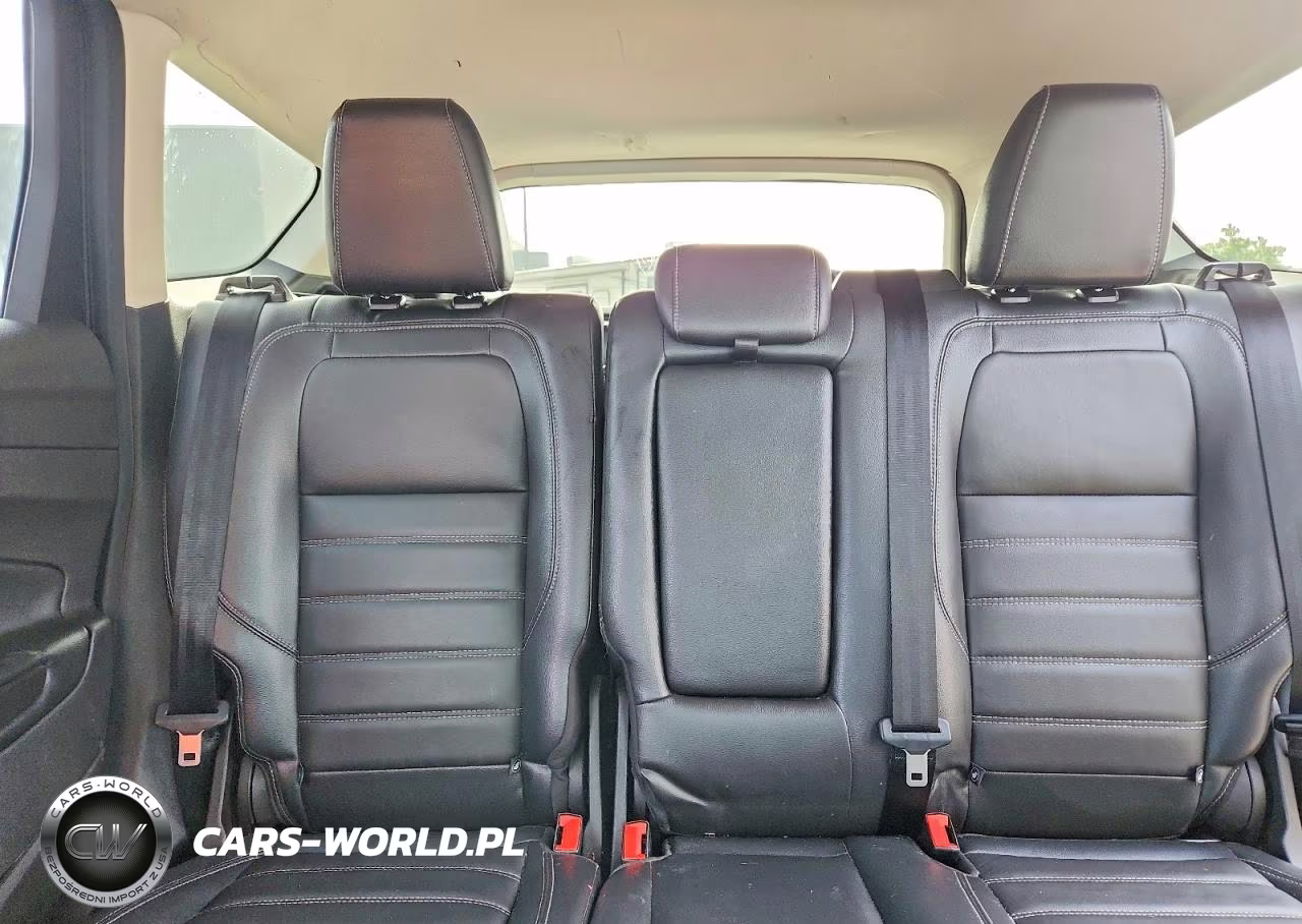 2018 Ford Escape Titanium VIN:1FMCU9J92JUB71146 - 10