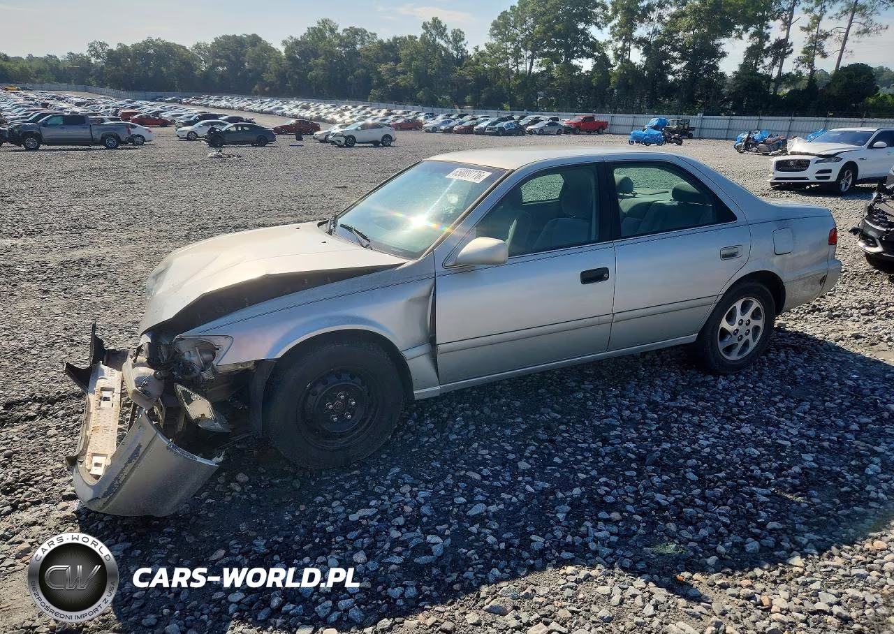2000 Toyota Camry Le V6