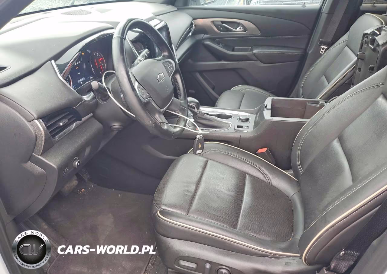 2023 Chevrolet Traverse Premier VIN:1GNEVKKW8PJ227629 - 7