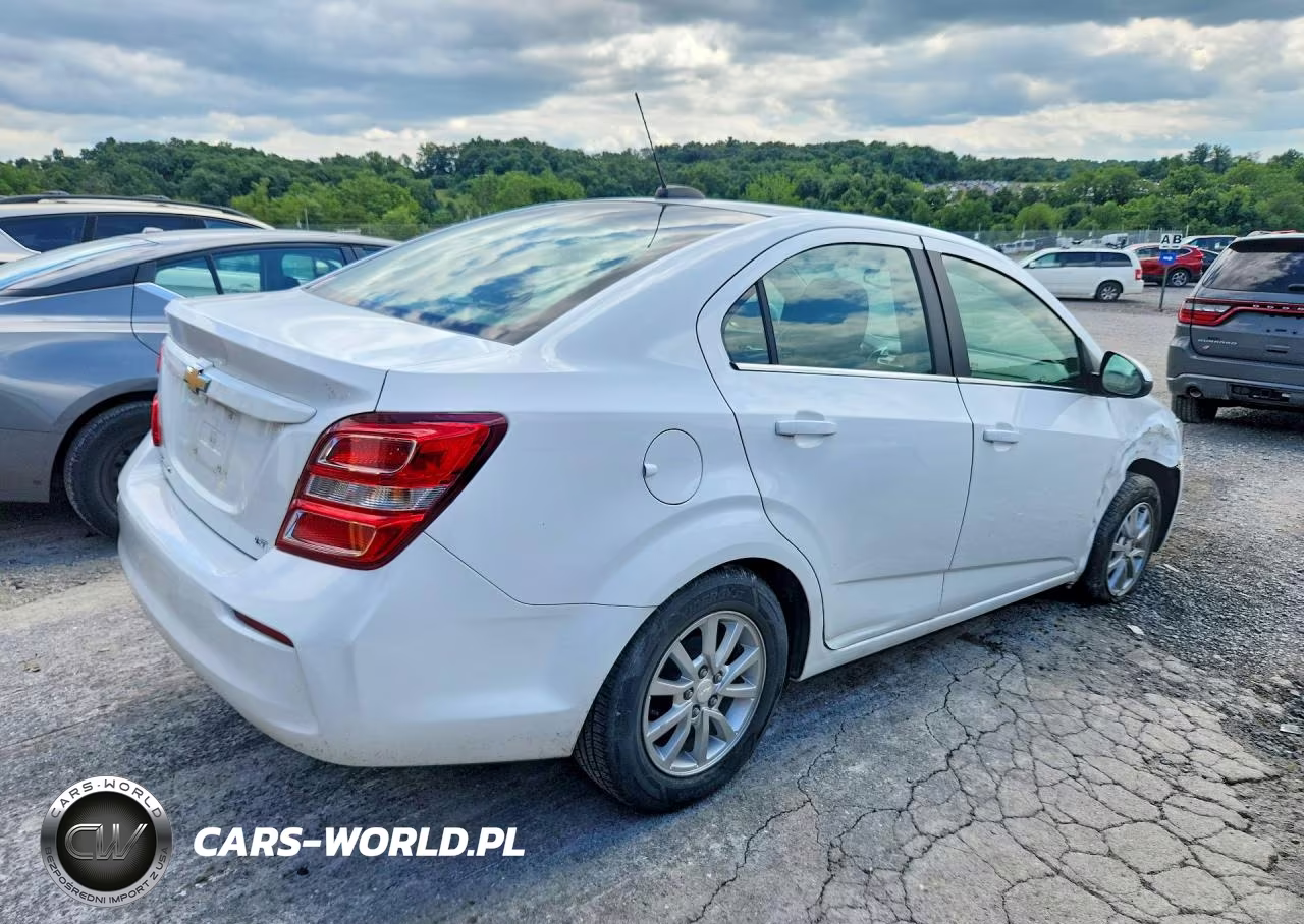 2020 Chevrolet Sonic Lt VIN:1G1JD5SB6L4100467 - 3