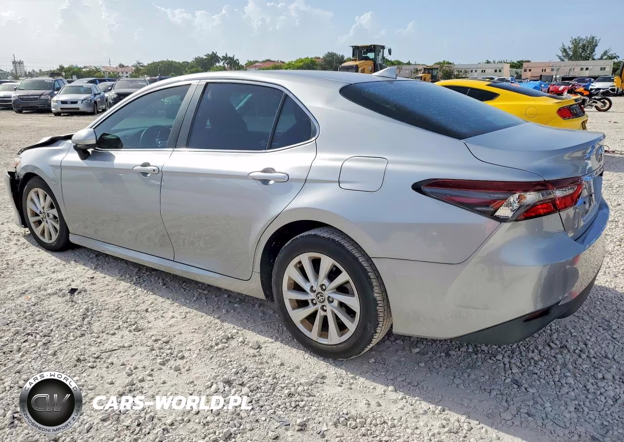 2021 Toyota Camry Le VIN:4T1C11AK8MU443054 - 2