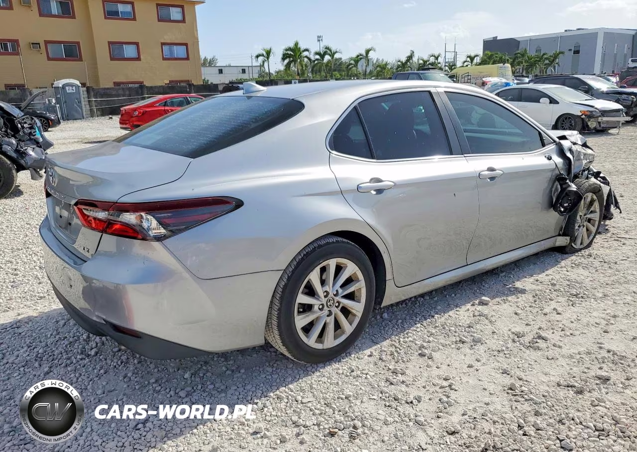 2021 Toyota Camry Le VIN:4T1C11AK8MU443054 - 3