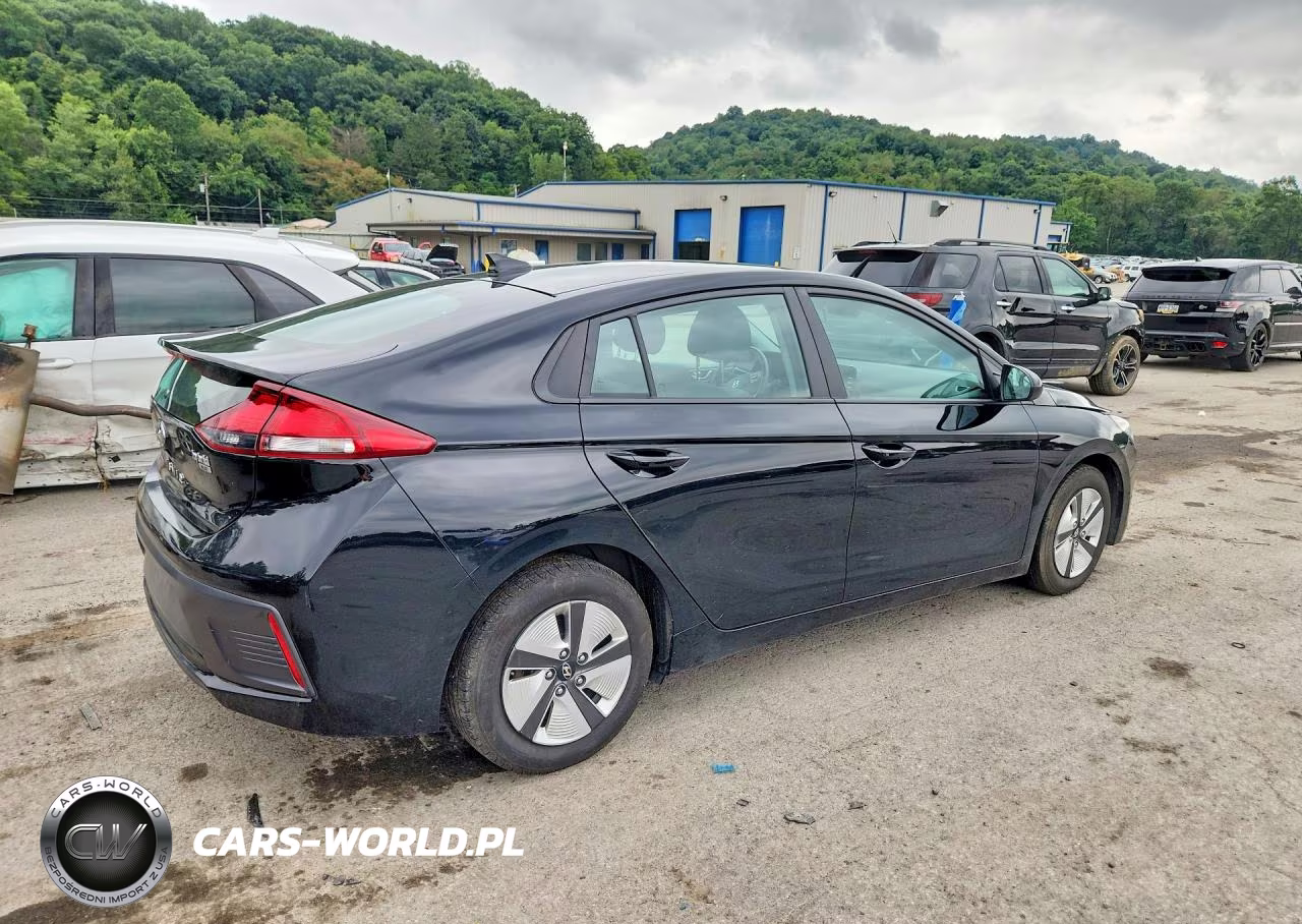 2022 Hyundai Ioniq Blue VIN:KMHC65LC5NU268326 - 3