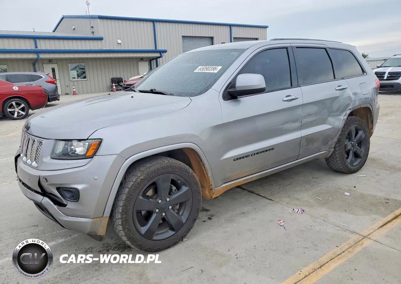 2015 Jeep Grand Cherokee Laredo VIN:1C4RJFAG0FC664812 - 1