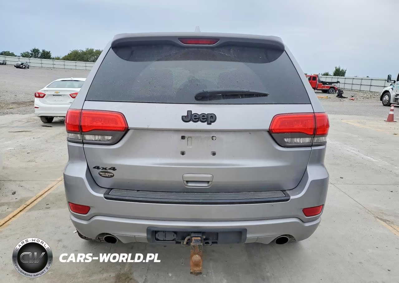 2015 Jeep Grand Cherokee Laredo VIN:1C4RJFAG0FC664812 - 6
