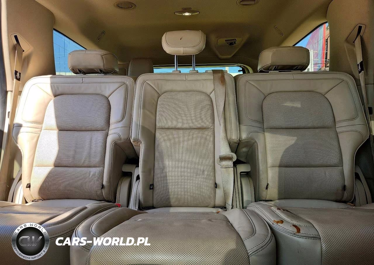2019 Lincoln Navigator L Reserve VIN:5LMJJ3LT4KEL04780 - 10
