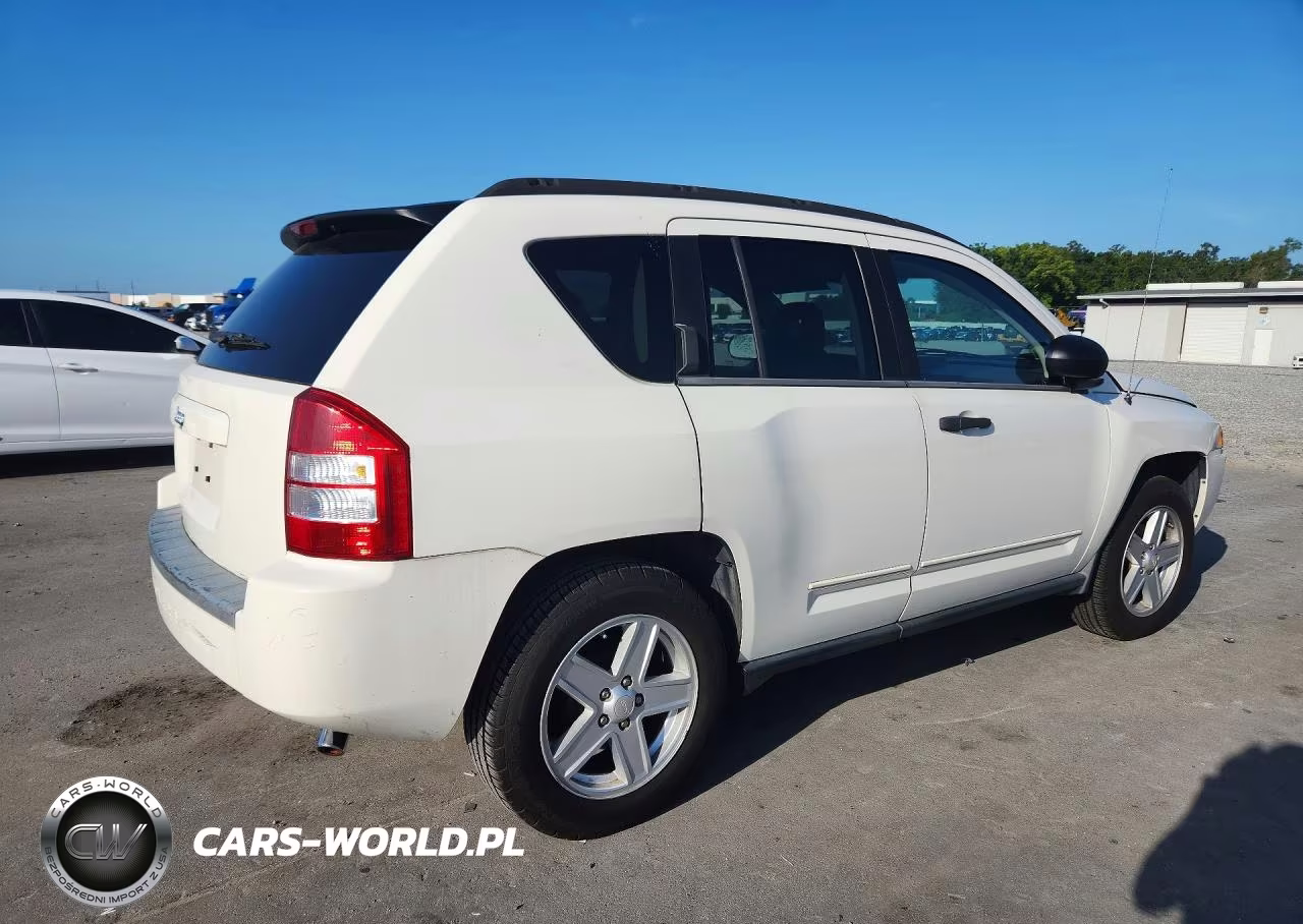 2008 Jeep Compass Sport VIN:1J8FT47W48D597329 - 3