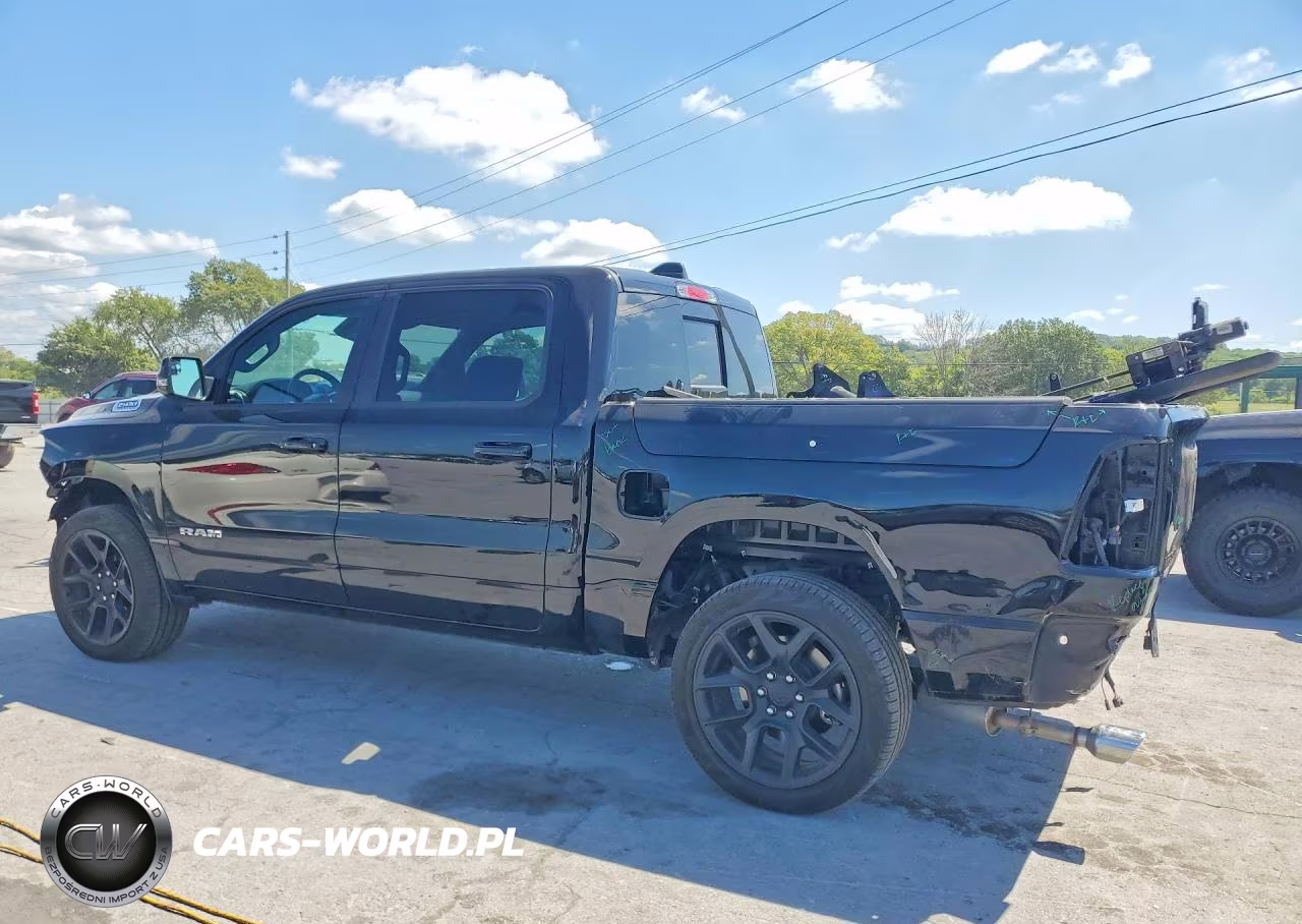 2024 Ram 1500 Laramie VIN:1C6SRFJT7RN160412 - 2