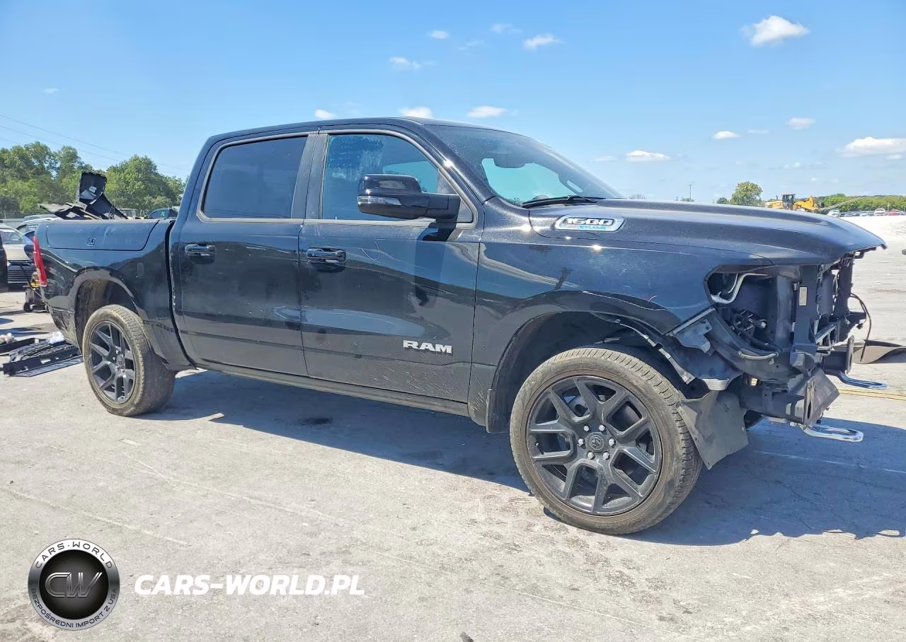 2024 Ram 1500 Laramie VIN:1C6SRFJT7RN160412 - 4