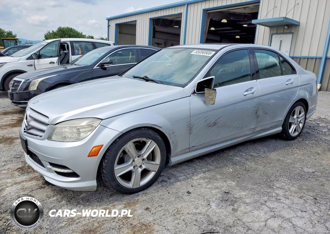 2011 Mercedes-Benz C 300 4Matic – zdjęcie 1 z 12