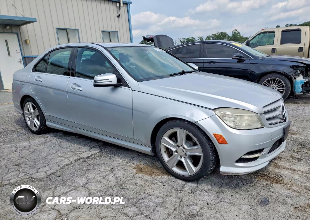 2011 Mercedes-Benz C 300 4Matic VIN:WDDGF8BB6BR145283 - 4