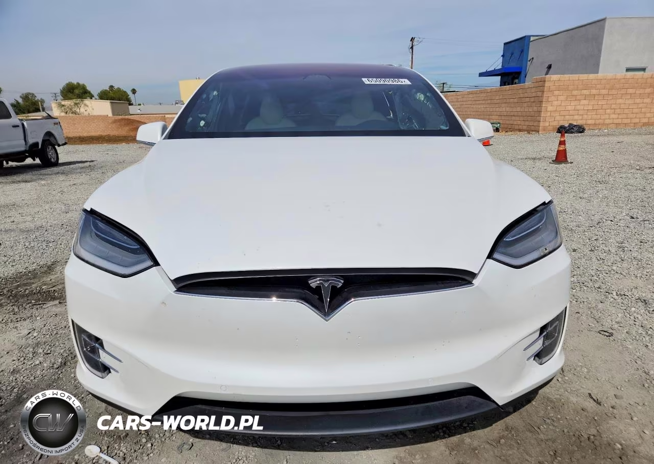 2021 Tesla Model X VIN:5YJXCDE21MF323679 - 5