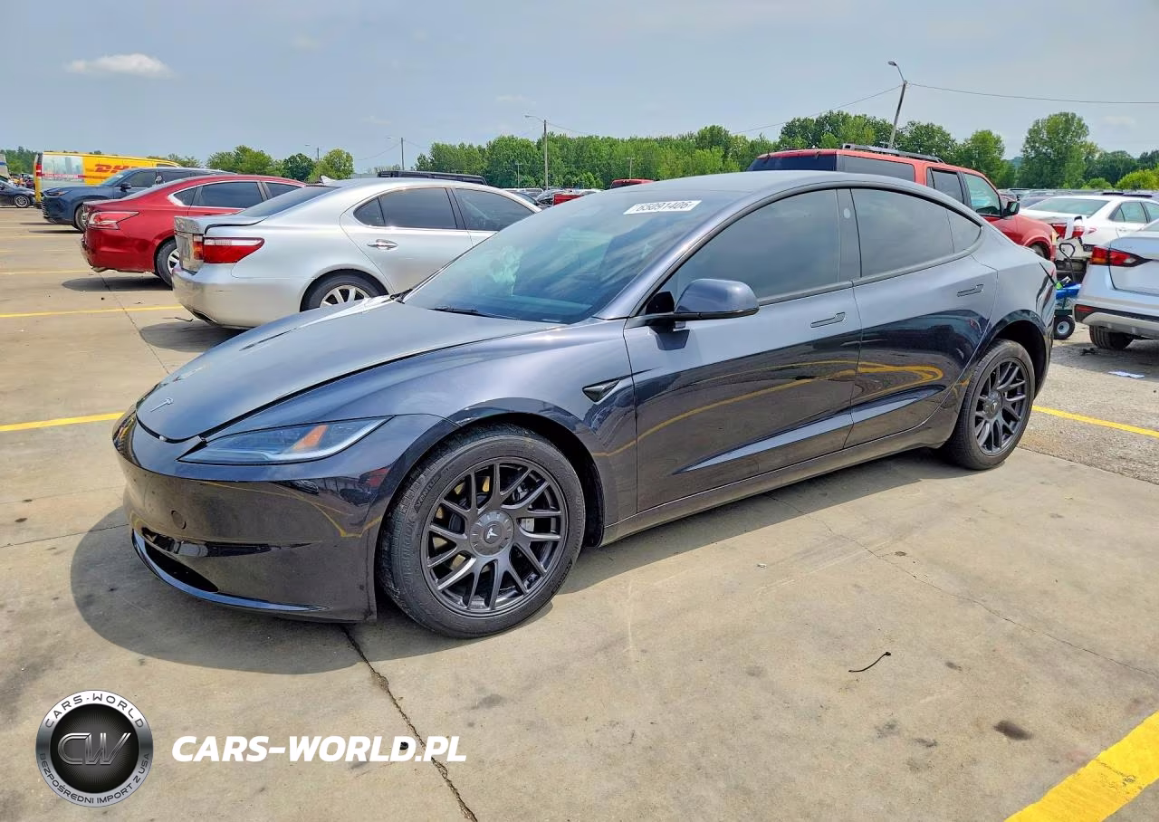 2024 Tesla Model 3 VIN:5YJ3E1EBXRF817487 - 1