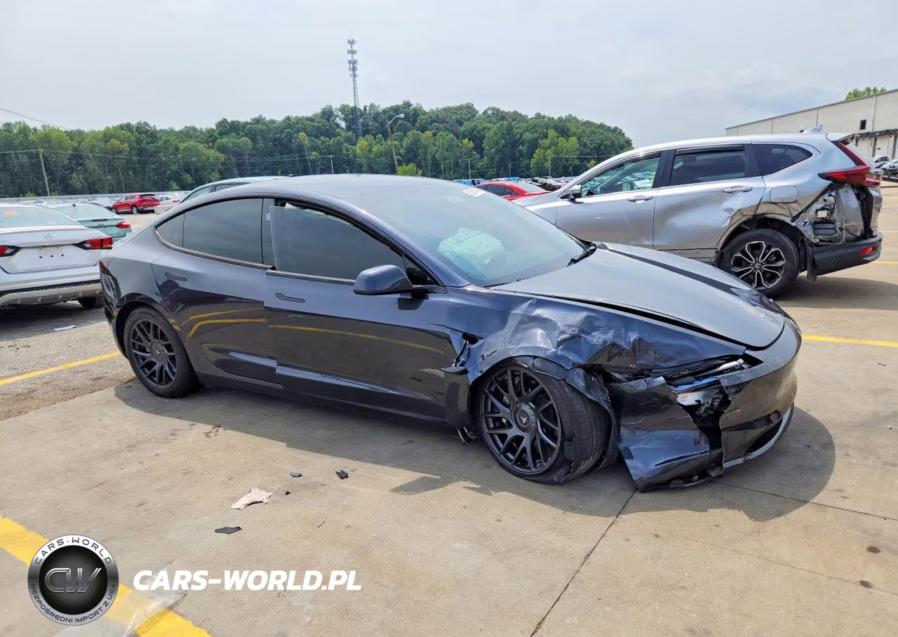 2024 Tesla Model 3 VIN:5YJ3E1EBXRF817487 - 4
