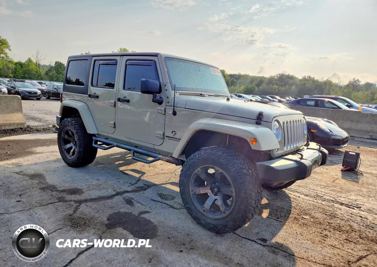 2017 Jeep Wrangler Unlimited Sahara VIN:1C4BJWEGXHL711553 - 4
