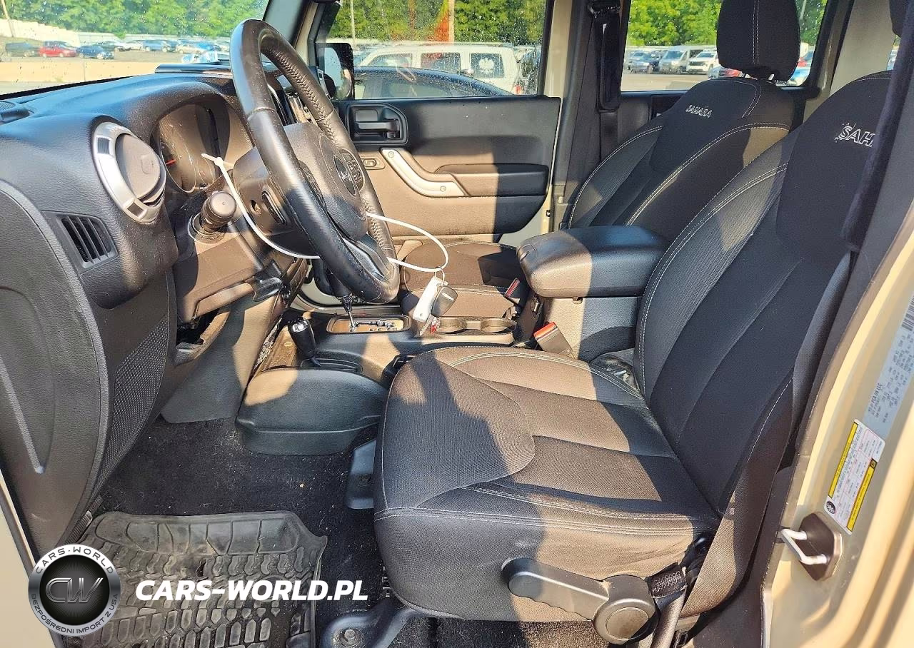 2017 Jeep Wrangler Unlimited Sahara VIN:1C4BJWEGXHL711553 - 7