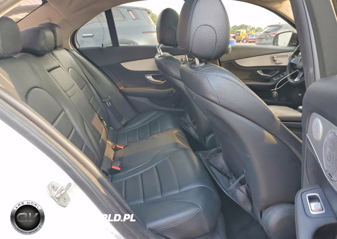 2015 Mercedes-Benz C 300 4Matic VIN:55SWF4KB9FU013983 - 10