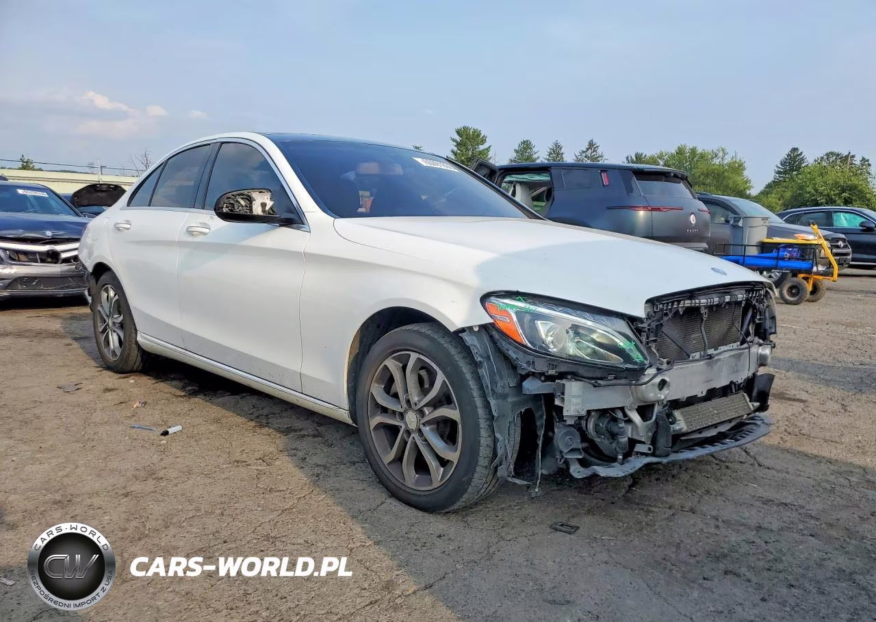 2015 Mercedes-Benz C 300 4Matic VIN:55SWF4KB9FU013983 - 4
