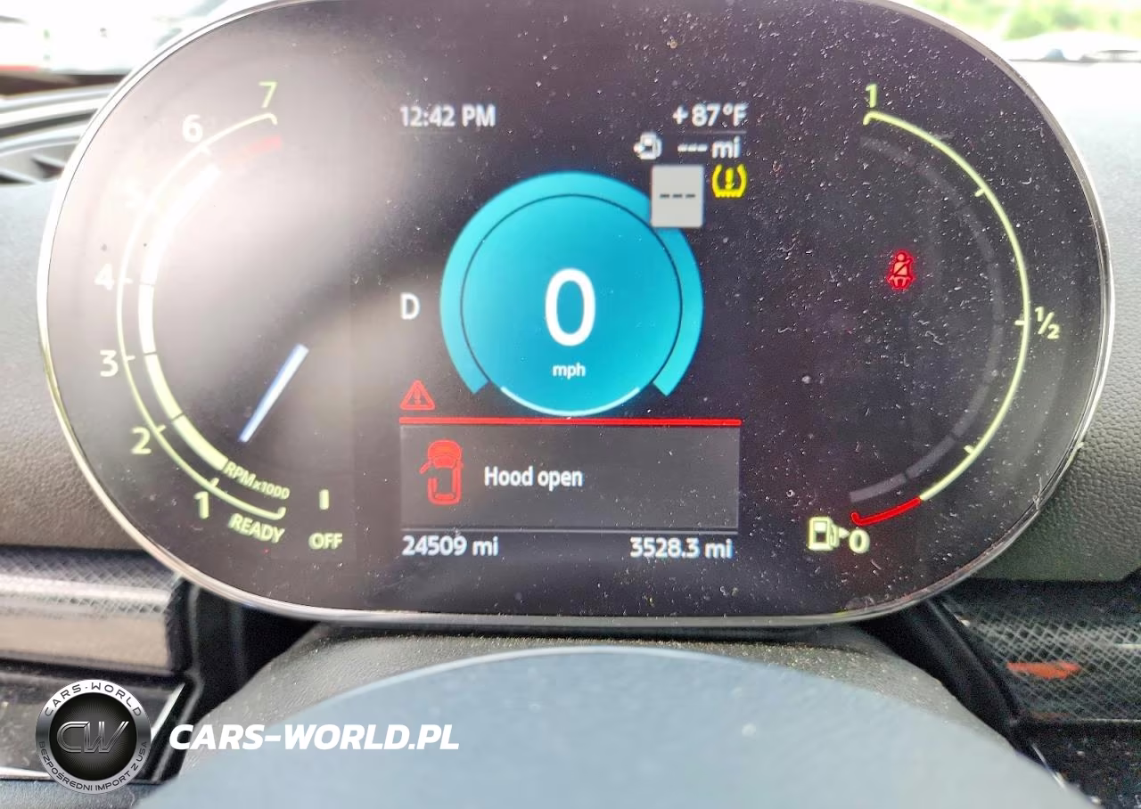 2024 Mini Cooper S Clubman All4 VIN:WMWXJ1C05R2U32756 - 9
