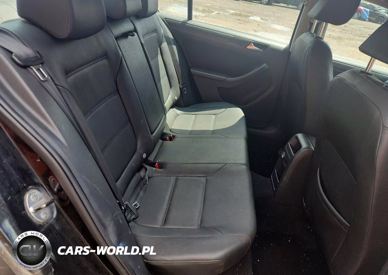 2012 Volkswagen Jetta VIN:3VWDP7AJ9CM311695 - 10