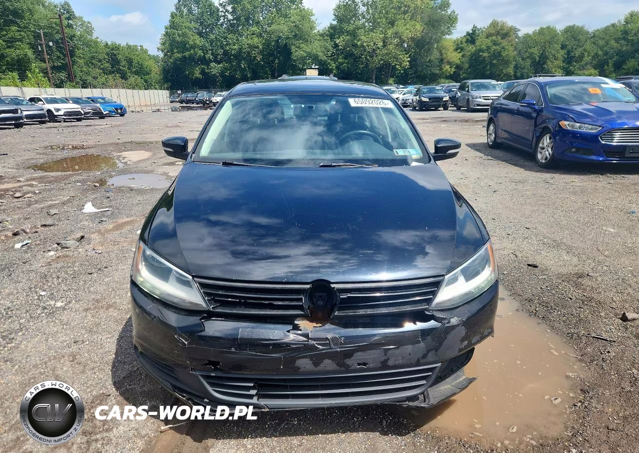 2012 Volkswagen Jetta VIN:3VWDP7AJ9CM311695 - 5