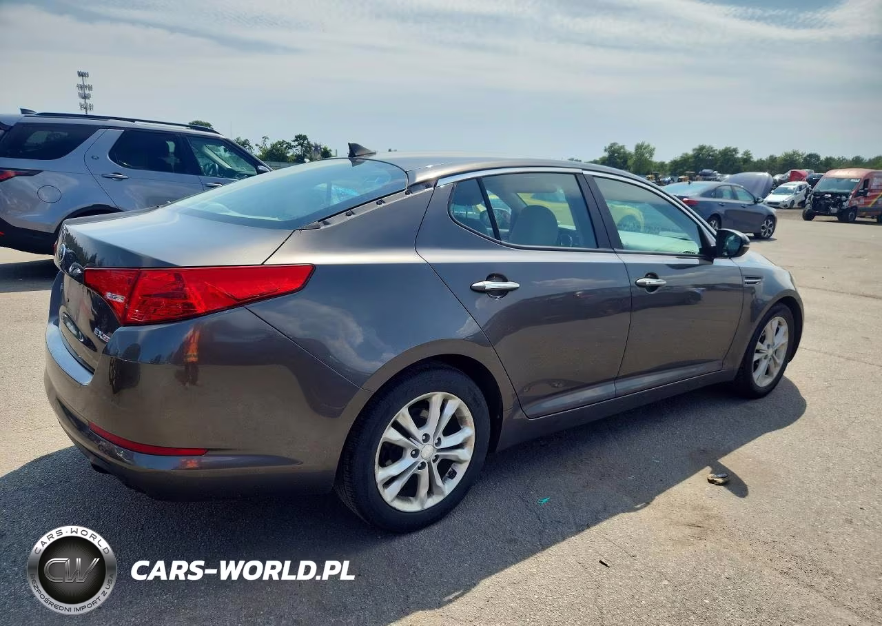 2013 Kia Optima Ex VIN:5XXGN4A75DG186819 - 3
