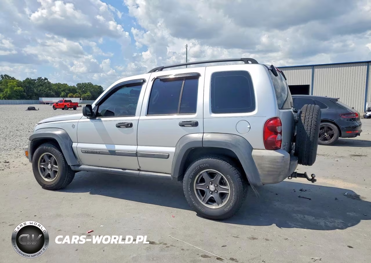 2005 Jeep Liberty Sport VIN:1J4GL48K65W681086 - 2