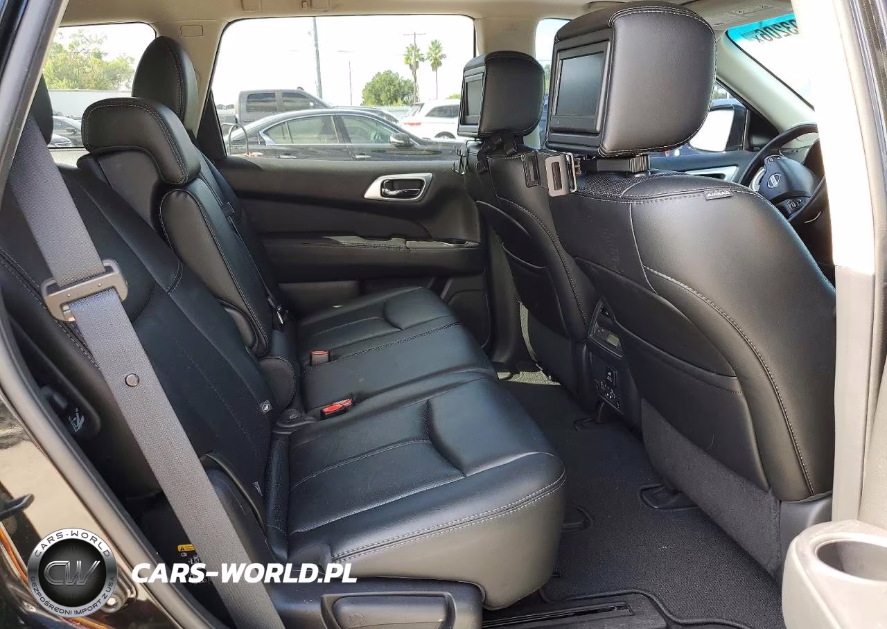 2016 Nissan Pathfinder Platinum VIN:5N1AR2MN4GC629468 - 11