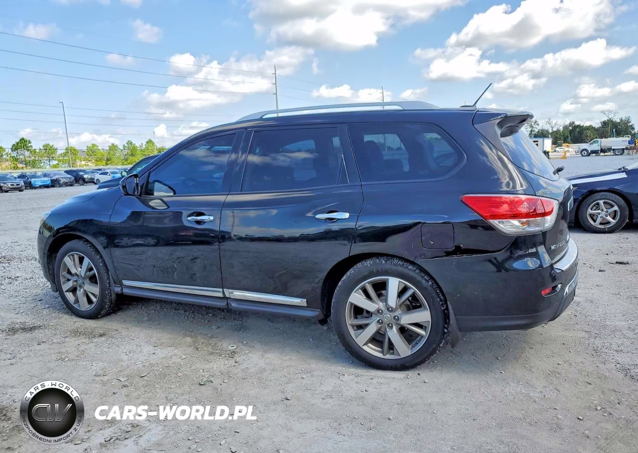 2016 Nissan Pathfinder Platinum VIN:5N1AR2MN4GC629468 - 2