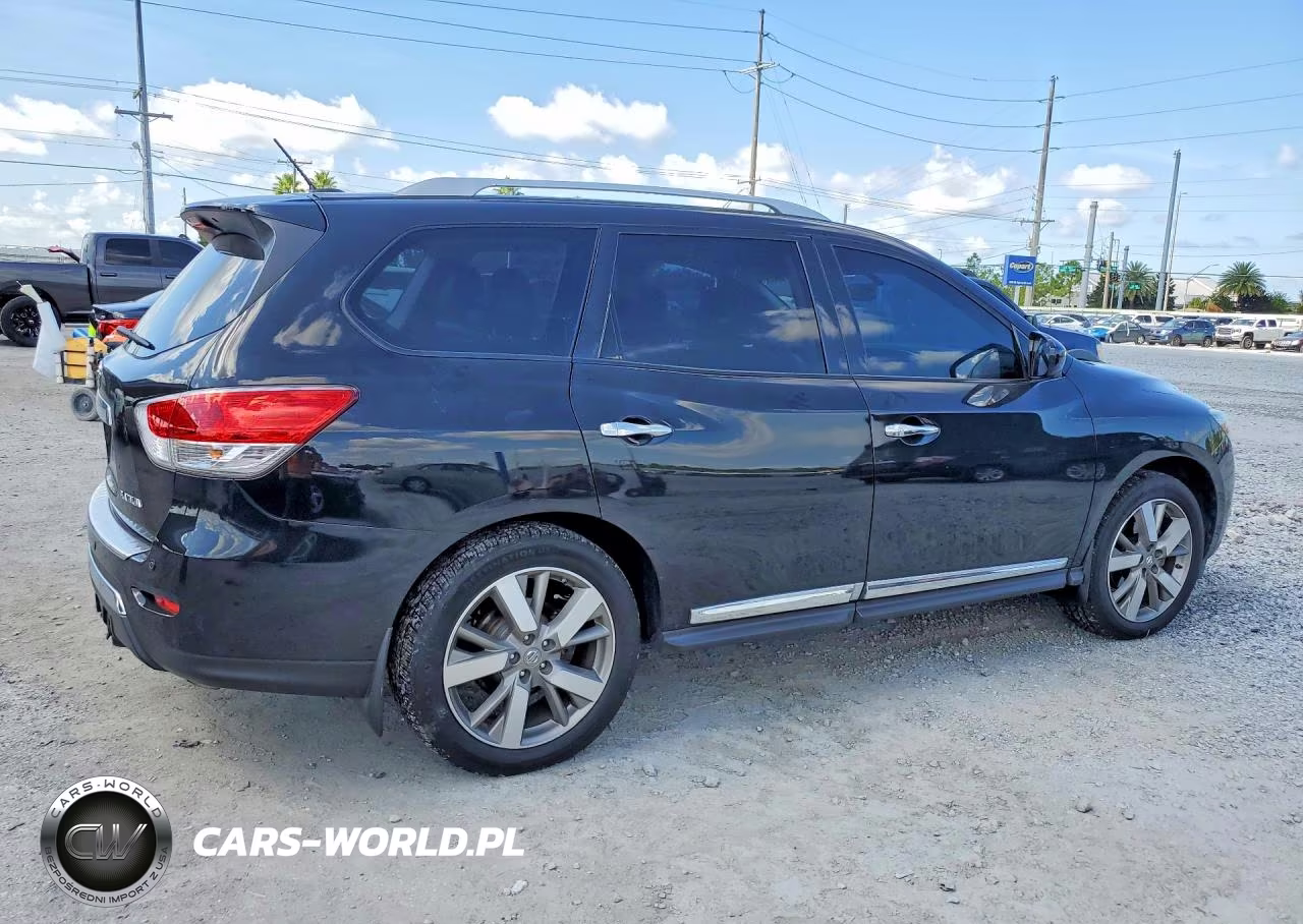 2016 Nissan Pathfinder Platinum VIN:5N1AR2MN4GC629468 - 3