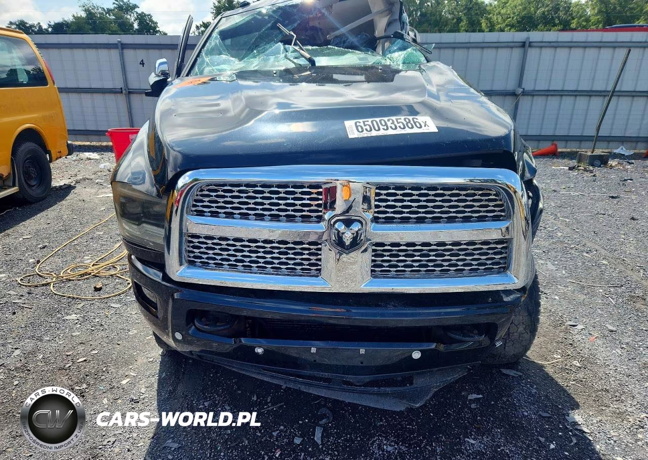 2016 Ram 2500 Laramie VIN:3C6UR5FL8GG264490 - 11