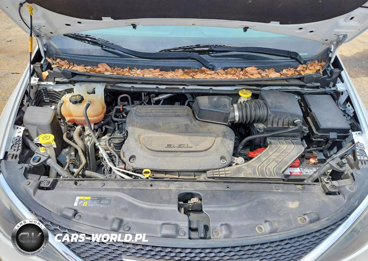 2020 Chrysler Voyager Lxi VIN:2C4RC1DG2LR156918 - 12