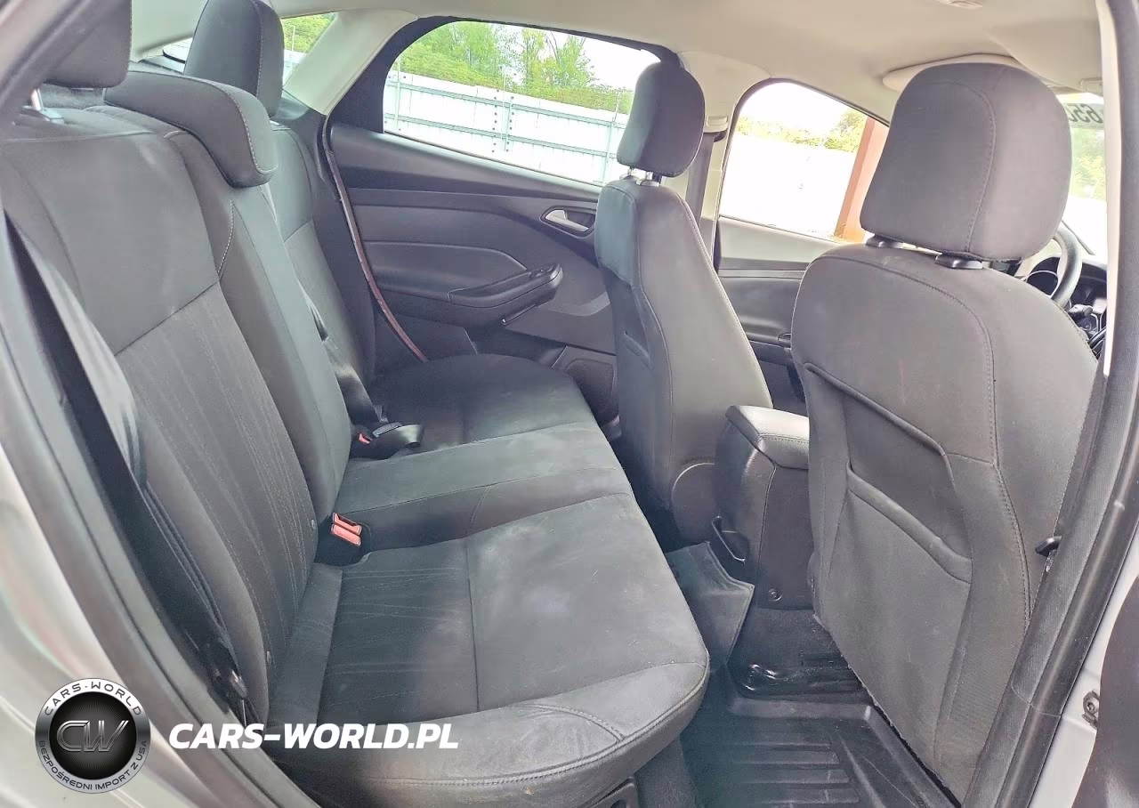 2015 Ford Focus Se VIN:1FADP3F23FL277018 - 10
