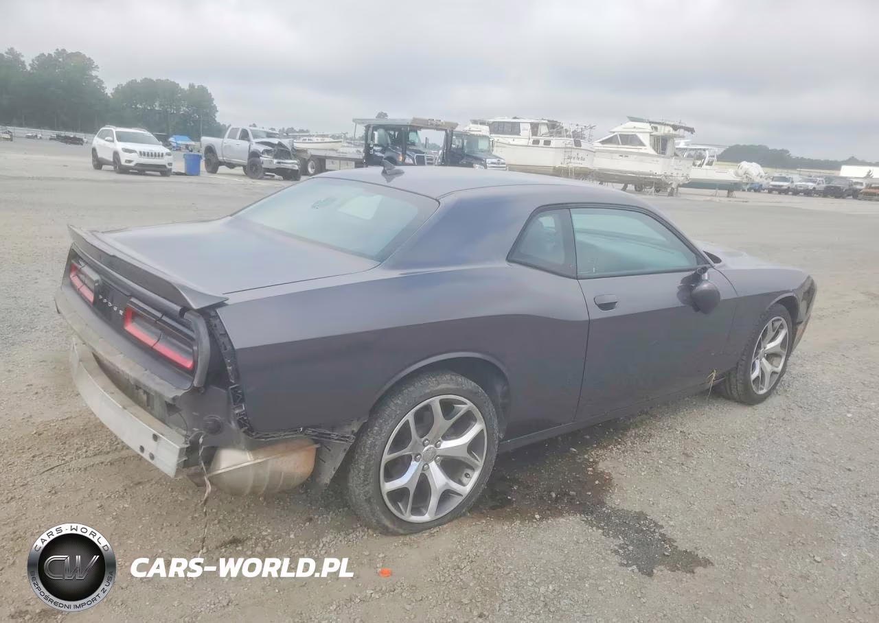2015 Dodge Challenger Sxt Plus VIN:2C3CDZBG2FH705634 - 3